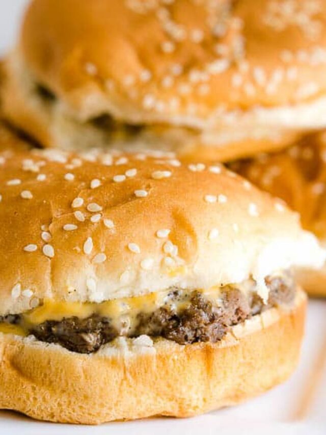 cropped-Hamburgers-in-the-Oven-Cheeseburger-Recipe-11.jpg