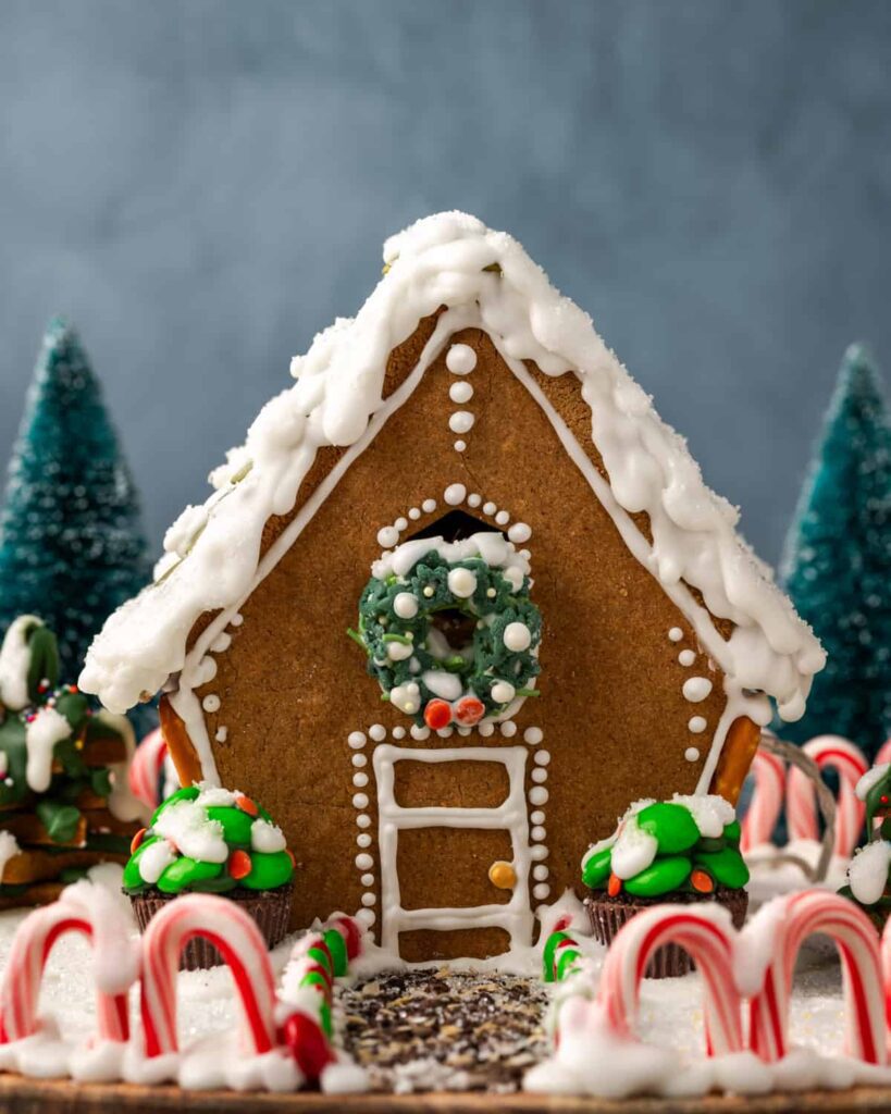 gingerbread house inspo