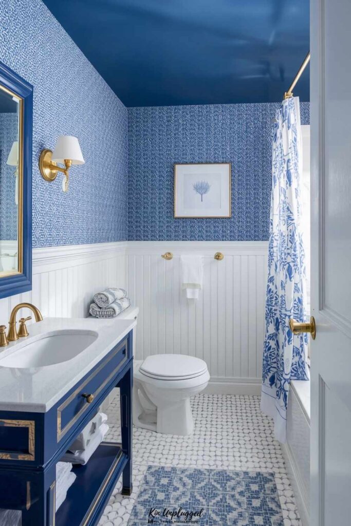 navy blue and white bathroom ideas